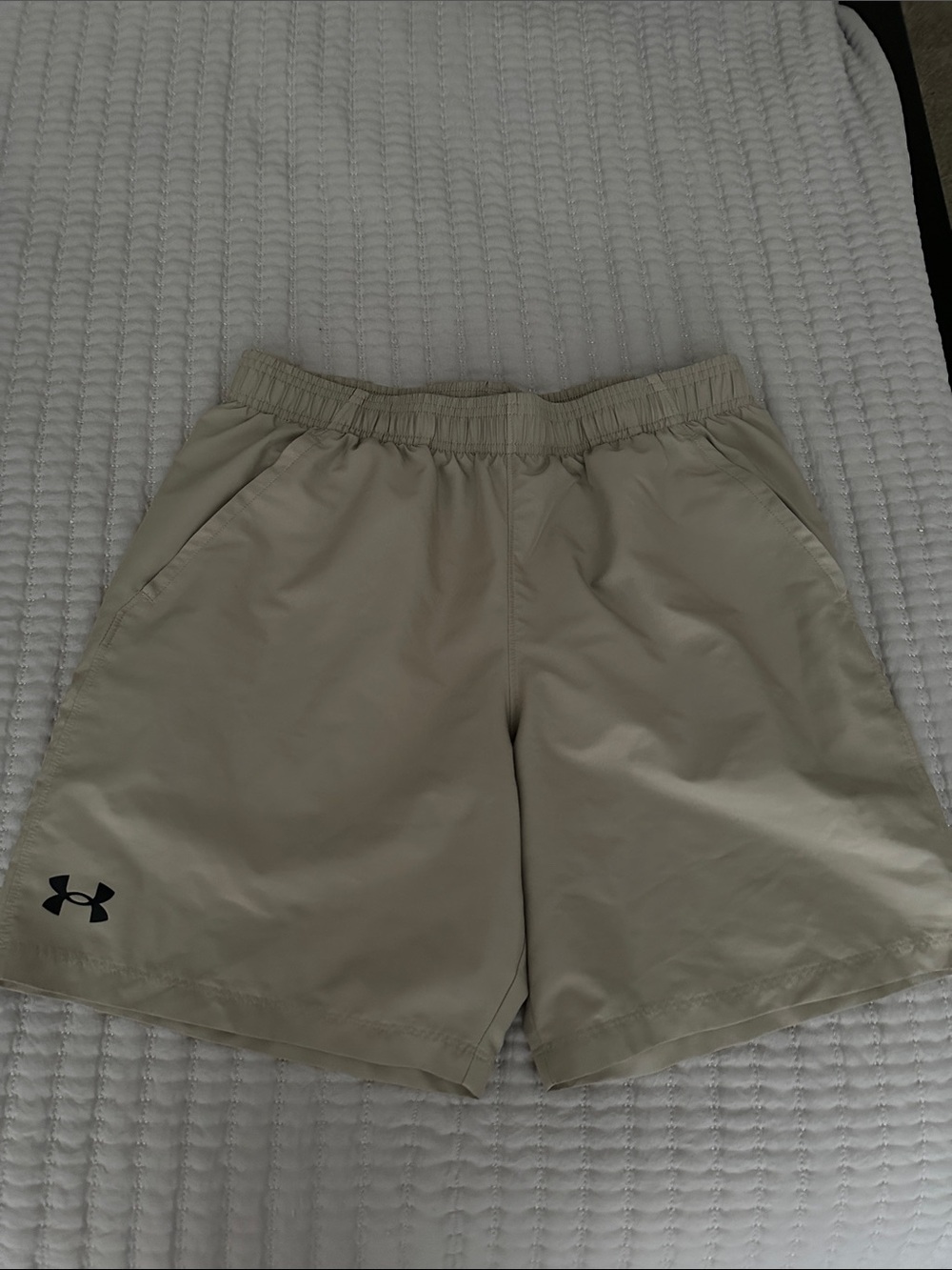 Like new Youth UA shorts